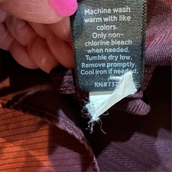 Marc Anthony Men's M Red Pinstripe Long Sleeve Button-Down Dress Shirt - Picture 4 of 9